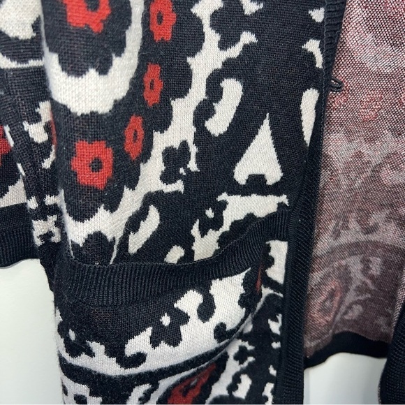 Avec Women’s Heavy Wool Cardigan Sweater Jacket Size Medium - Picture 11 of 12